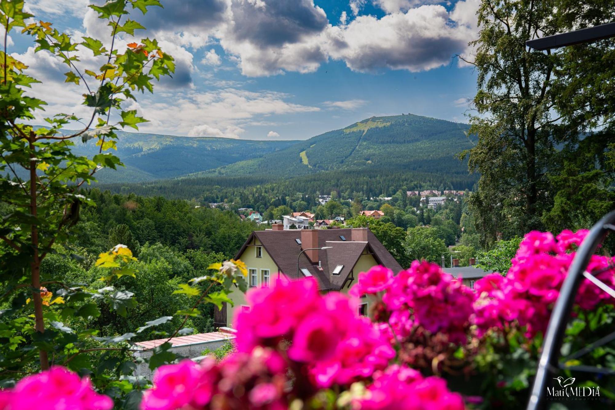 Apartament Panorama Gor - Centrum Miasta Z Widokiem Na Szrenice Szklarska Poreba Dış mekan fotoğraf